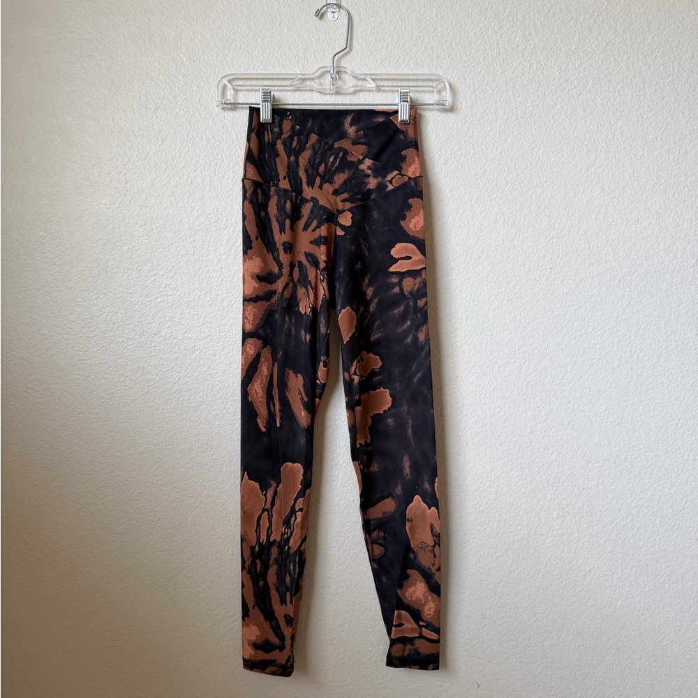 Offline Crossover Tie-Dye Leggings